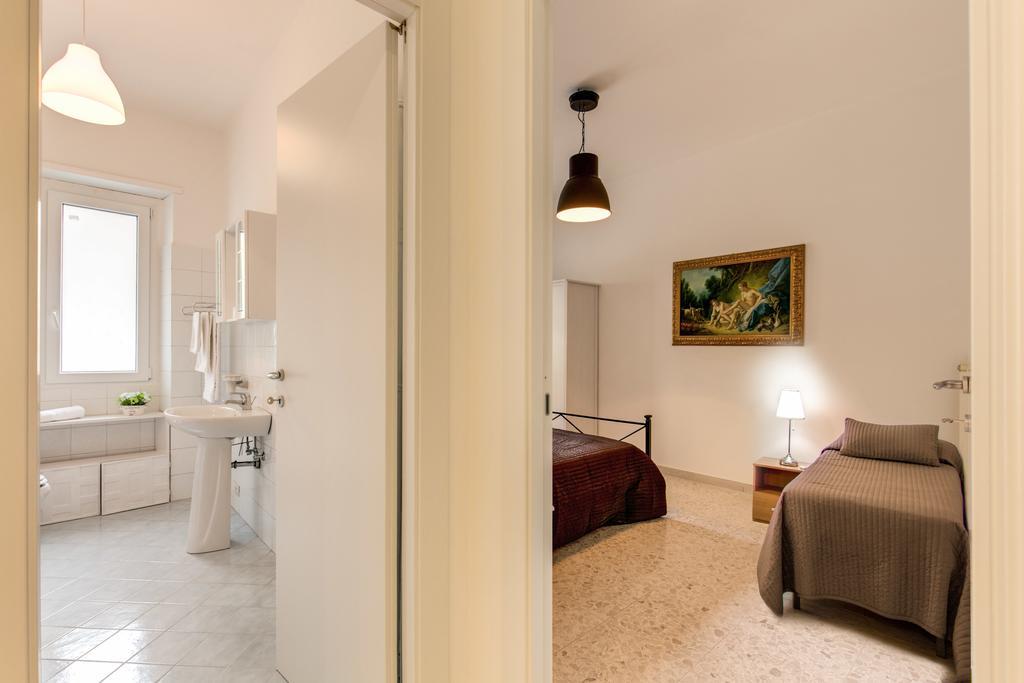 Daisy Guest House Colosseo Rom Værelse billede