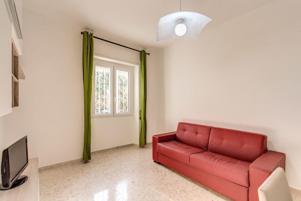 Daisy Guest House Colosseo Rom Værelse billede